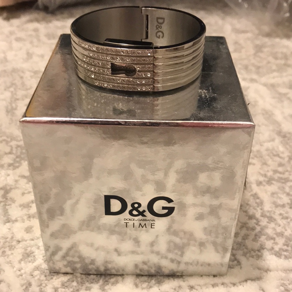 D&G